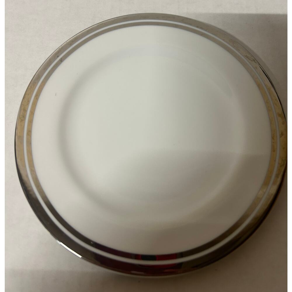 Royal Doulton Pure Platinum Salad Plate. KK446